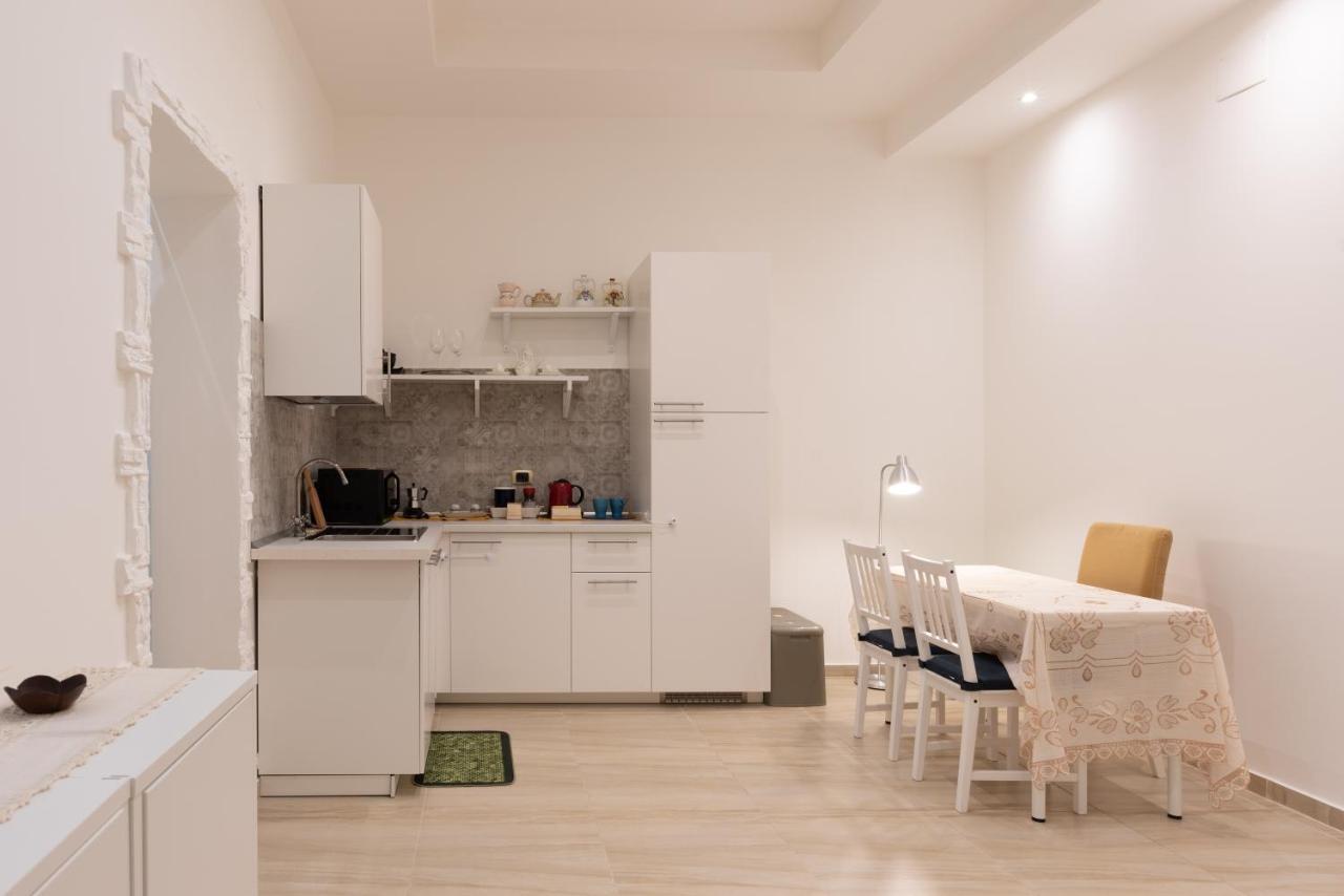 Il Priscio Apartment Bari Luaran gambar